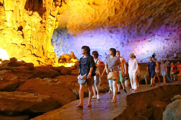 Tour du lịch Hạ Long - Tuần Châu 2 ngày